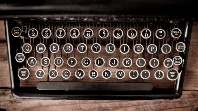 The History of Keyboards: From Typewriters