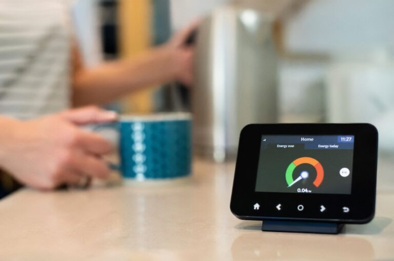 Energy-Efficient Monitors